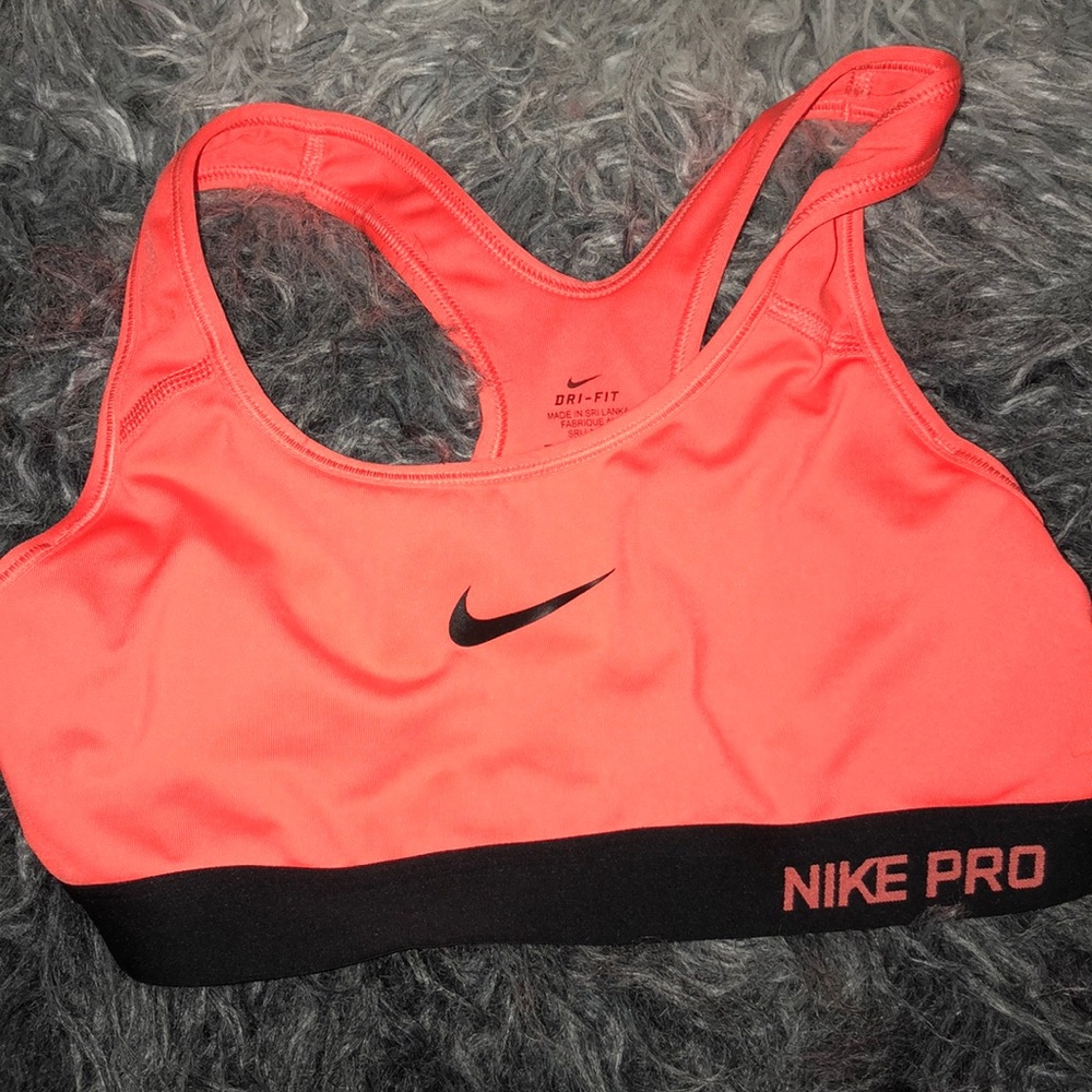 Nike sports bra